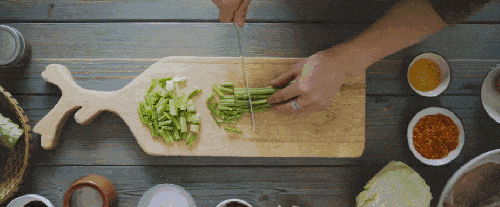 把“天花板”級別的砧板材料做在一起，一塊就能解決我家廚房二十多年的生熟衛生矛盾