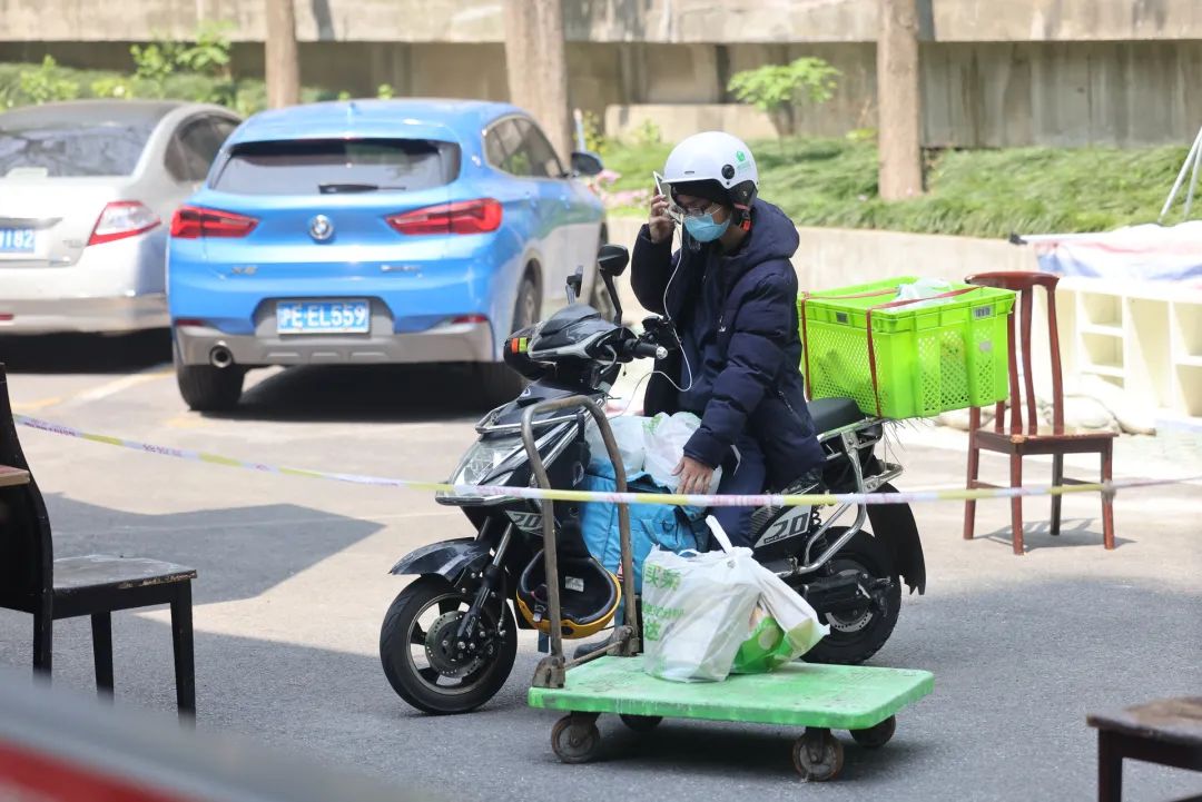 外賣大戰影響即時配送行業，知名配送公司上市不到8個月股價大跌85％