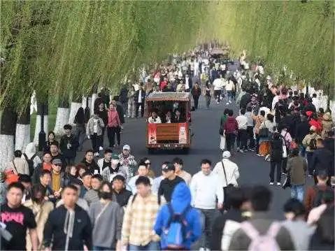至少8縣去年常住人口增長過萬！這個中西部縣位居第一