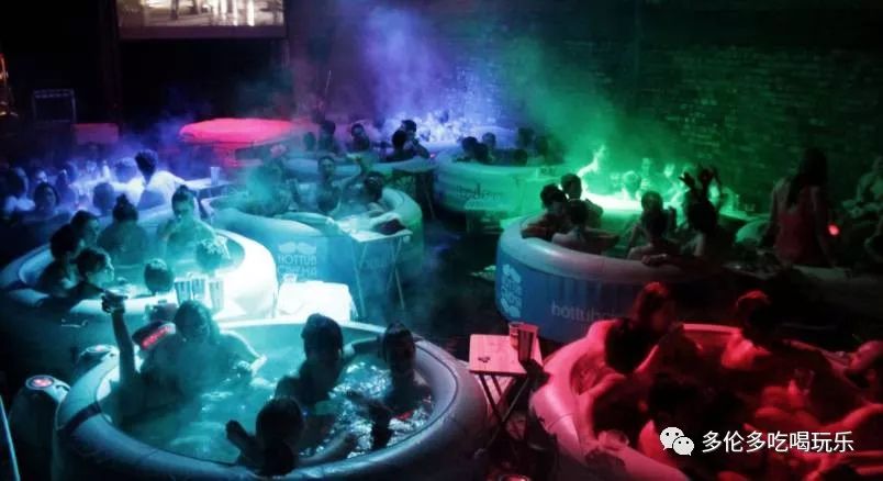 躺在溫泉池裡看電影？限時HotTub電影院即將來多倫多