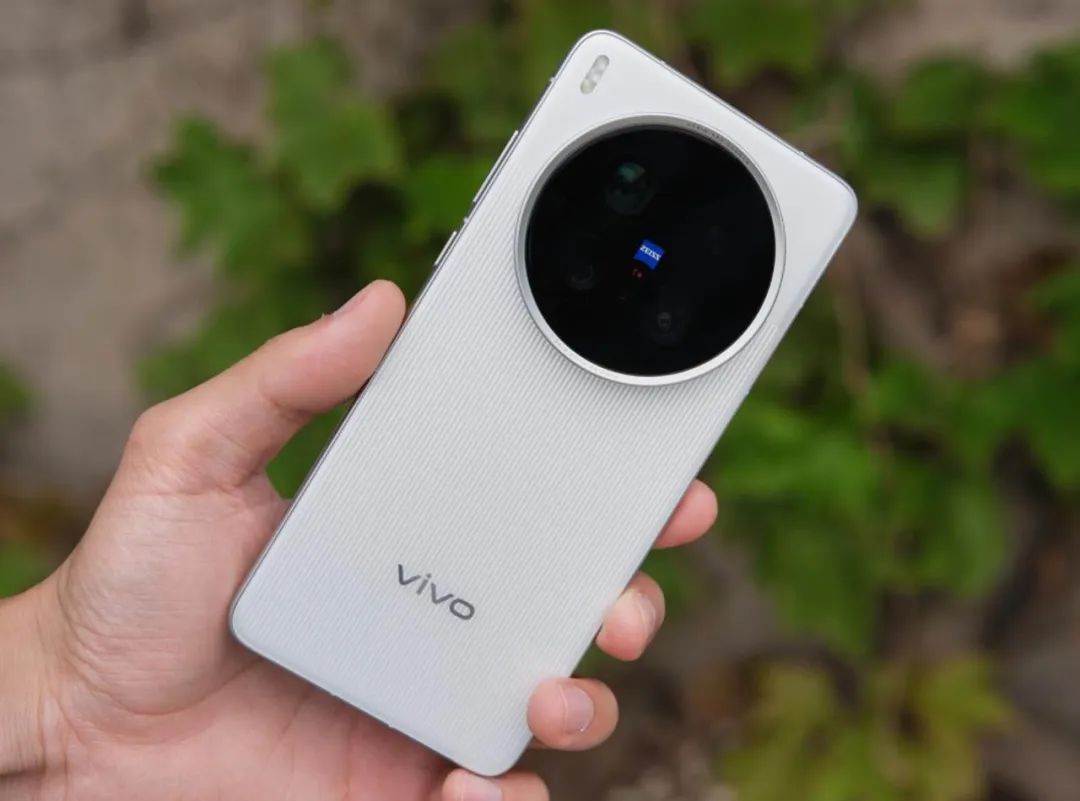 vivoX200Ultra何以成為「V單」？