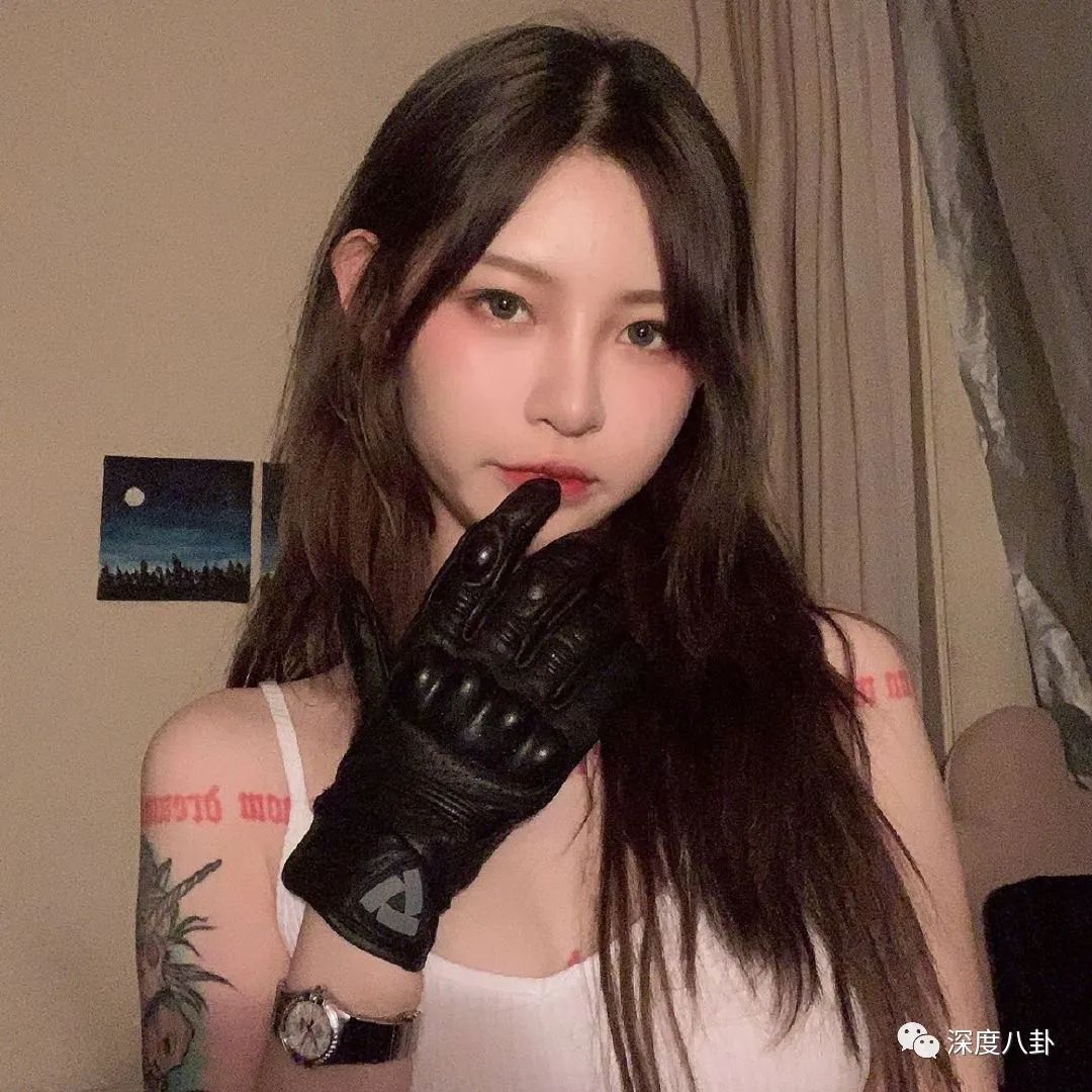 她拿捏了流量密碼？