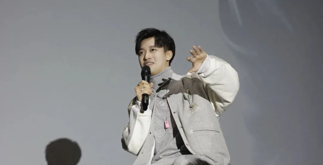 周冠宇掌控人生的方向盤