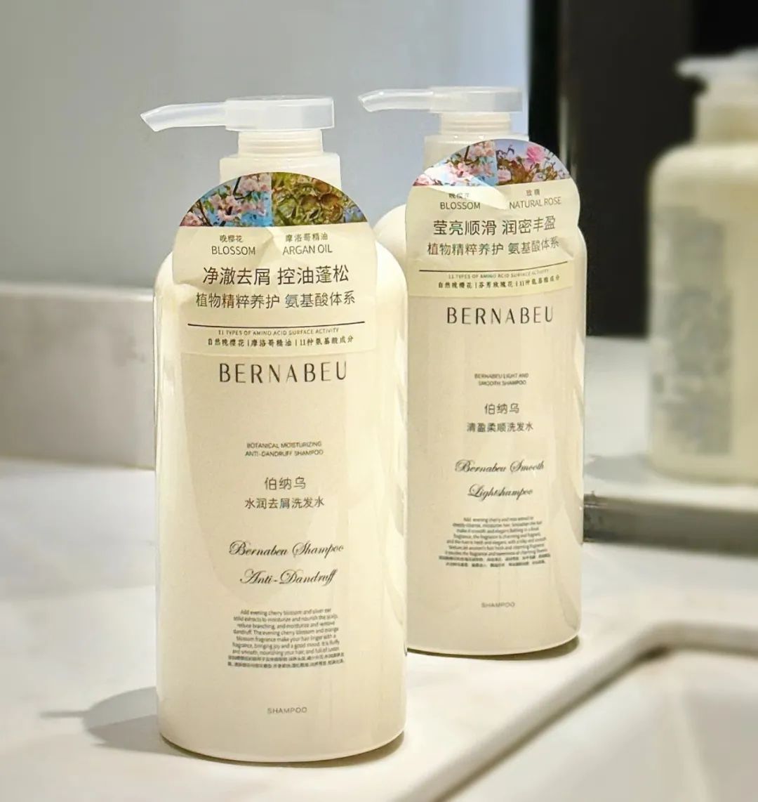 夏天頭髮愛出油？這樣洗頭清爽一整天！