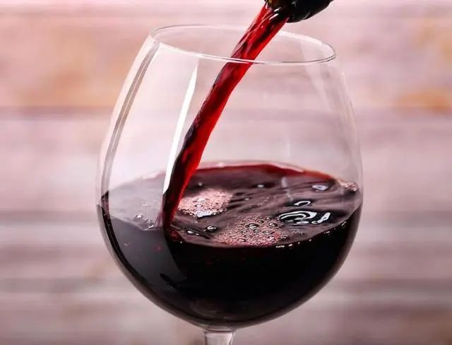 哪個國家的葡萄酒更好喝？法國、義大利、德國、西班牙…