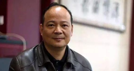 香港新首富的快意人生：馬斯克求他降價，9年狂賺2888億！