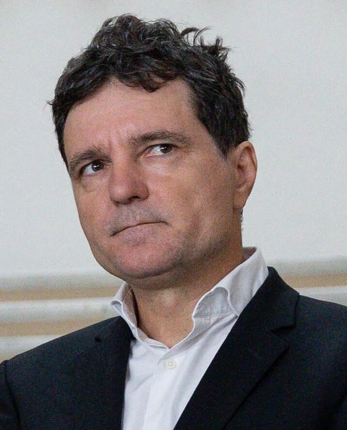 數學家當選總統，他曾兩奪奧數金牌，如今用“數學”擊敗了另一個特朗普