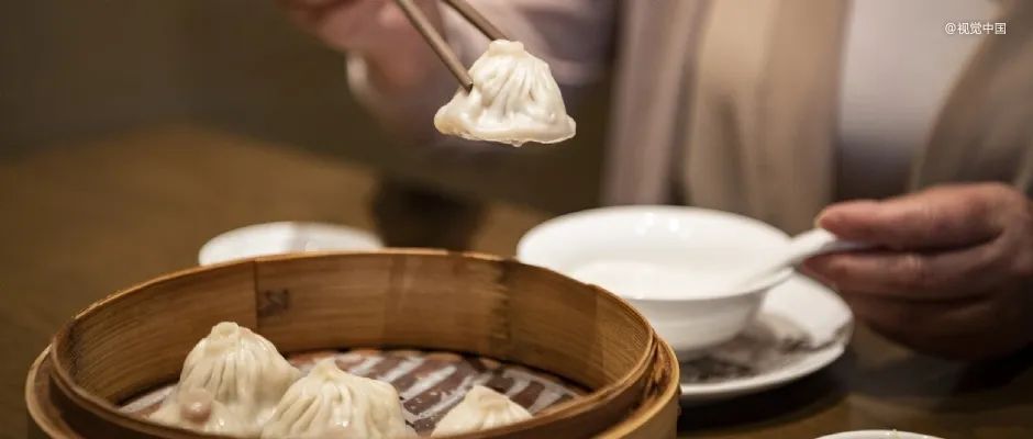 高價小籠包賣不動了