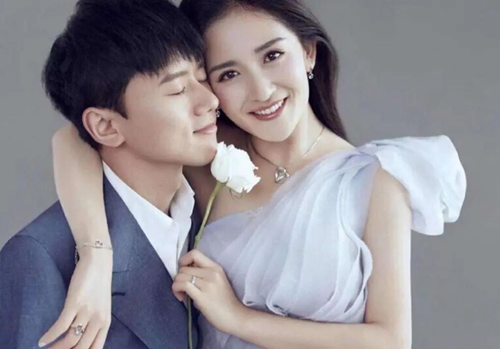 張傑出事9天后，謝娜曝光10年婚姻真相：讓女人甘願冒險的，永遠是這一點！