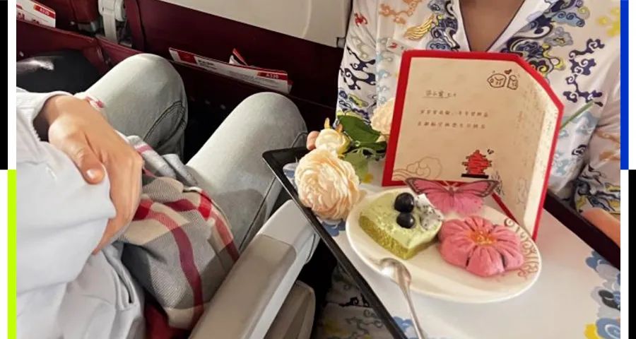 坐經濟艙突然被送蛋糕、機組廣播祝福？航司的慶生服務捲成了海底撈