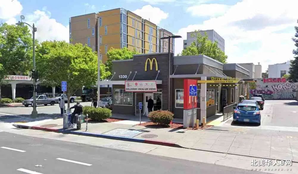 【今日天下0513】灣區麥當勞老鼠遍地，員工遭老闆威脅；加拿大博士海歸通不過考核服毒自盡；馬斯克媽媽上海曬照！