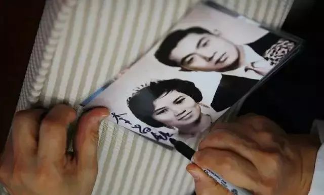 他是中國人，卻被美國人當成神，他令全球兇手害怕，竟是因為兩個女人！