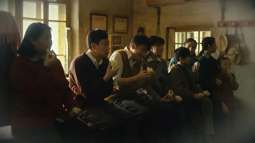 一個不肯領低保的聾啞保潔員