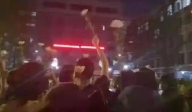 四次輿情風暴，為何次次驚心？