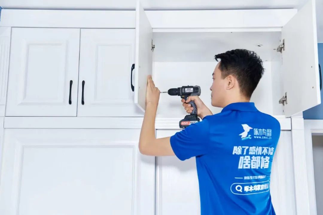 新聞早點｜與澤連斯基在白宮激烈爭吵，萬斯是這麼解釋的……