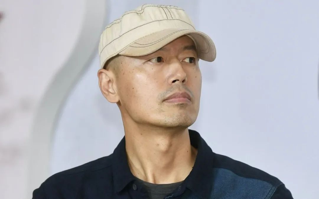 從理科狀元到詩人小說家，他追求一種無用之用