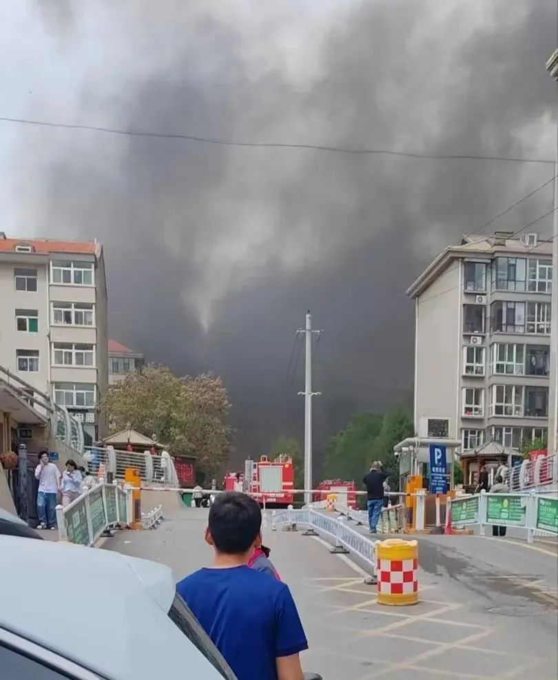 爆炸之後：老舊小區裡崩裂的生活和隱患
