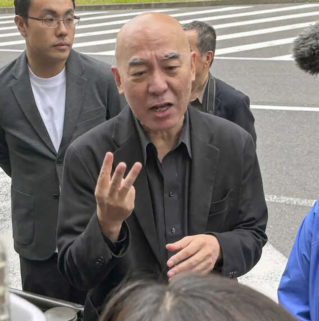 為催生都魔怔了？女性18歲後不許讀大學，30歲後一律強制切除子宮！日本政客奇葩言論惹眾怒….