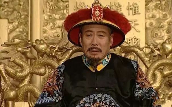 雍正微服私訪，問毛尖多少錢1斤，老頭說500文，回宮後3人被處斬！