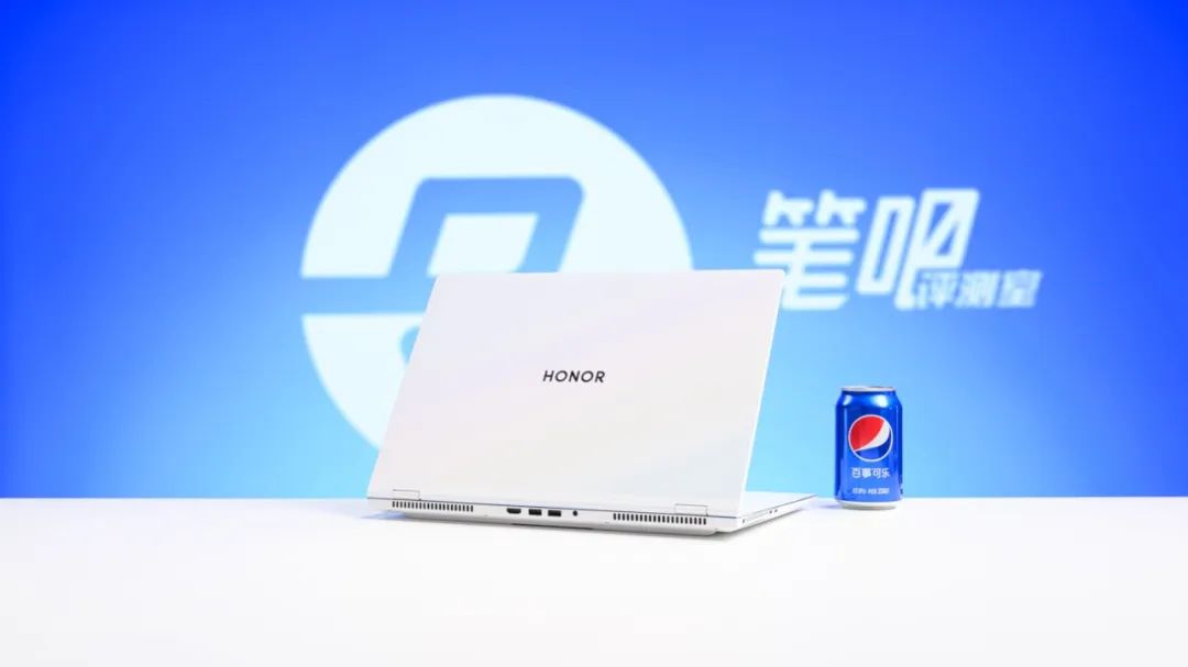 聊一款堪比遊戲本的全能本