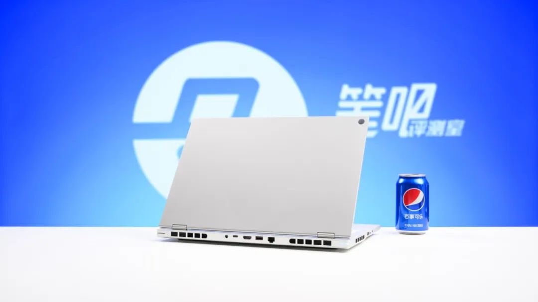 聊一款「衝擊高階」的薄型遊戲本
