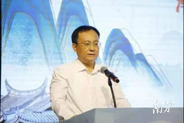 廣東省委社會工作部首任部長亮相