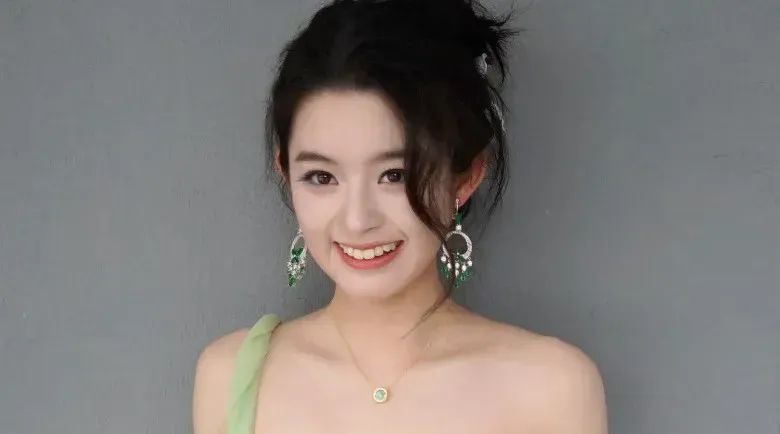 黃小姐的瓜，吃到了中戲身上