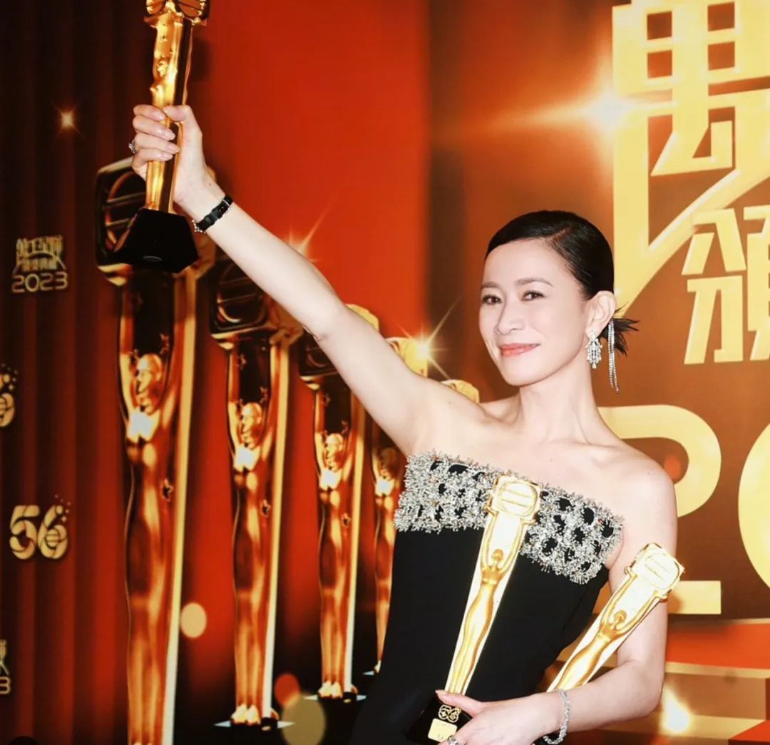 拒絕黎明的追求，融合黎姿和朱珠的美貌，姐的人生太爽了！