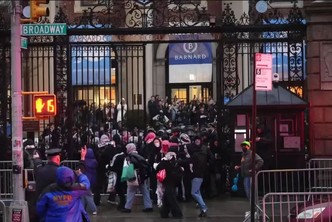 特朗普政府重拳打擊校園抗議，整頓高校秩序！國際學生或面臨監禁與遣返！