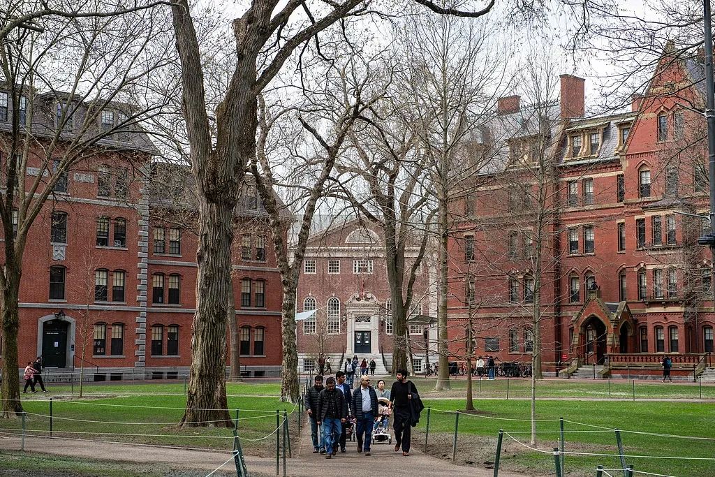美政府：禁止哈佛大學招國際學生