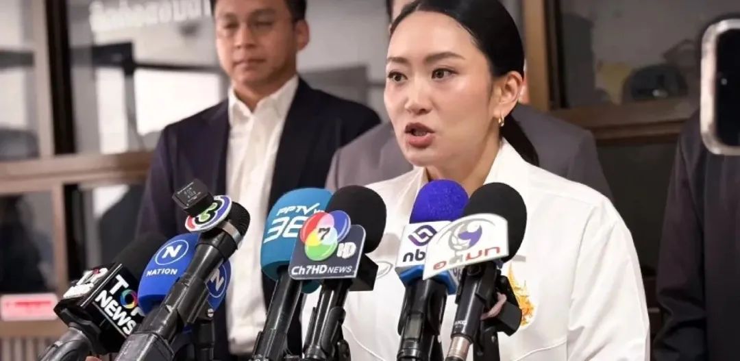 佩通坦含淚發聲