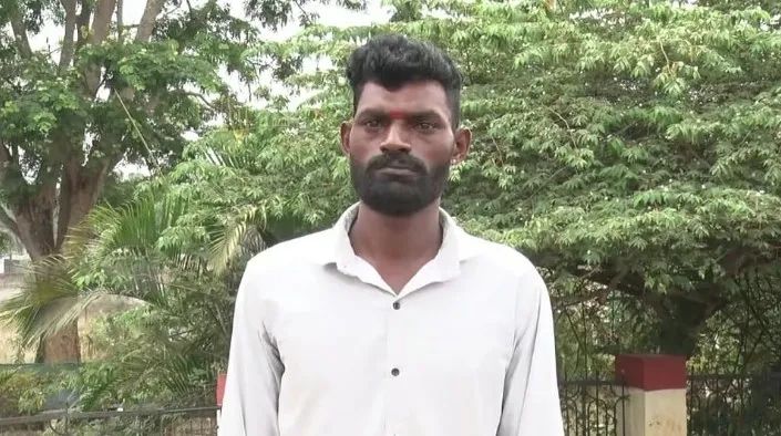 男子被控殺妻入獄，然而幾年後妻子“復活”，跟別人私奔還再婚了？！