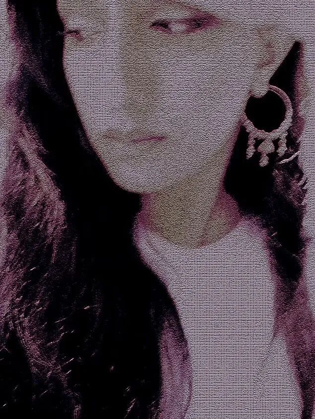 迪拜公主戀上英國歌手…隱婚15年，準備公開時，人卻失蹤了….