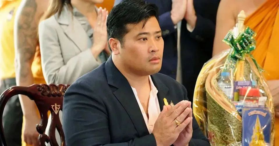 泰王室版《甄嬛》更新！流放二王子逆襲失敗，被一腳踹回紐約？又流放了….