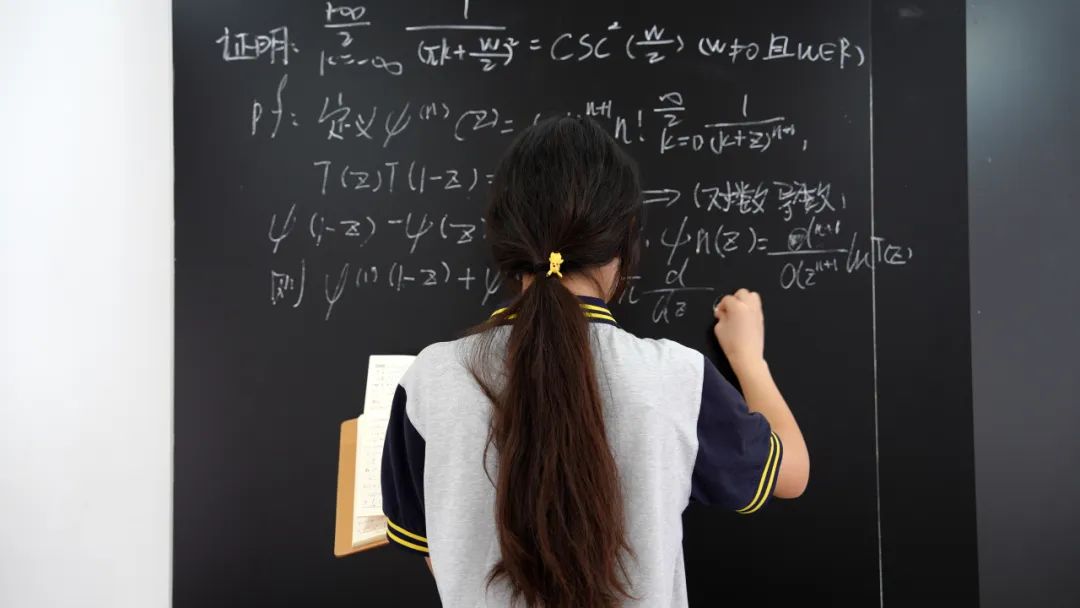 天才少女姜萍的“伯樂”：她排12，我只排125，她靠的不是天賦