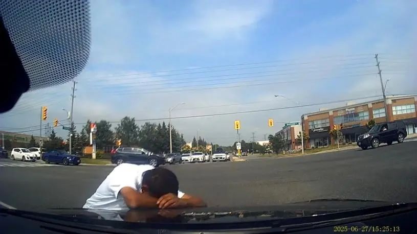 震驚！萬錦Costco驚現“碰瓷黨”？車主行車記錄儀拍下全過程！
