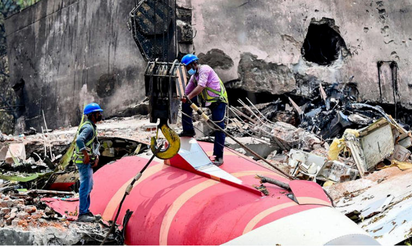 致270多人死亡！印度空難直接原因披露：黑匣子錄音顯示機長關閉燃油開關