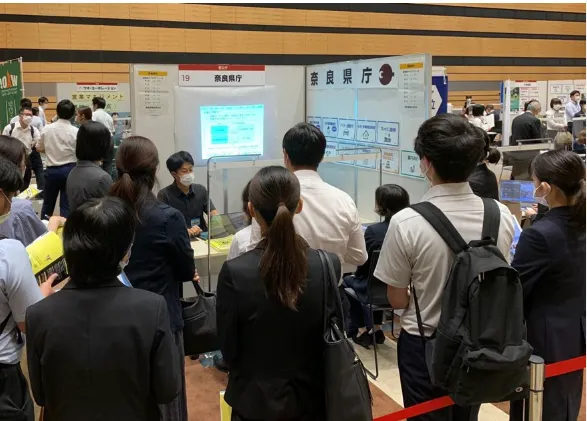 日本年輕人怒摔“鐵飯碗”！國家公務員大批辭職，直呼地獄級加班受不了！