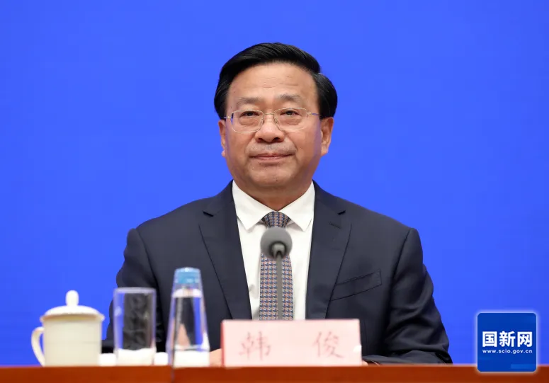 剛剛，重要訊號！資訊量很大！