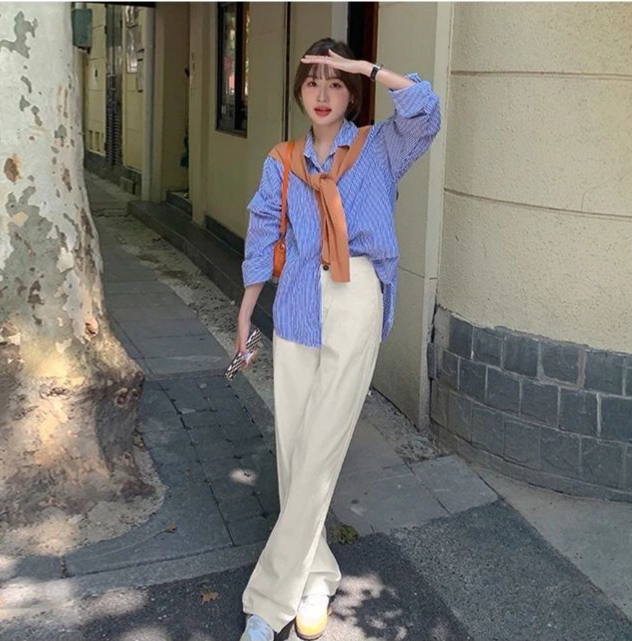 開春流行的杏色牛仔褲，時髦顯腿長！