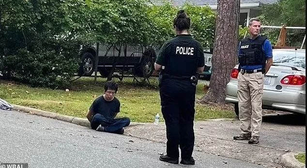 UNC中國留學生槍殺華人導師，曾因高考上報紙