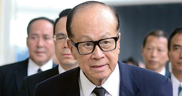 中方一錘定音！李嘉誠賣港口迎來“報應”，長江和記後路被切斷