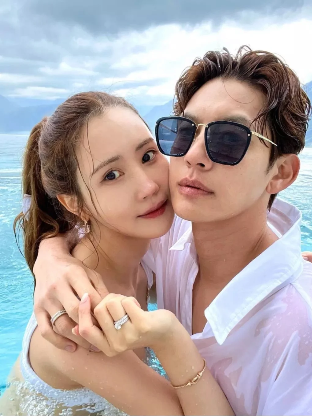 戀愛8年，結婚1年，他倆現在才變合法夫妻…