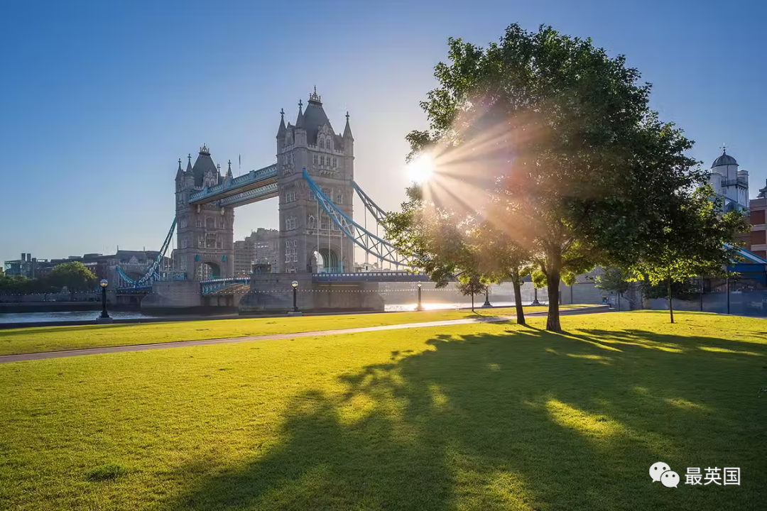 英國移民“大放水”？只要父母一方永居，孩子直接“送身份”！來英國免費享受頂尖教育！