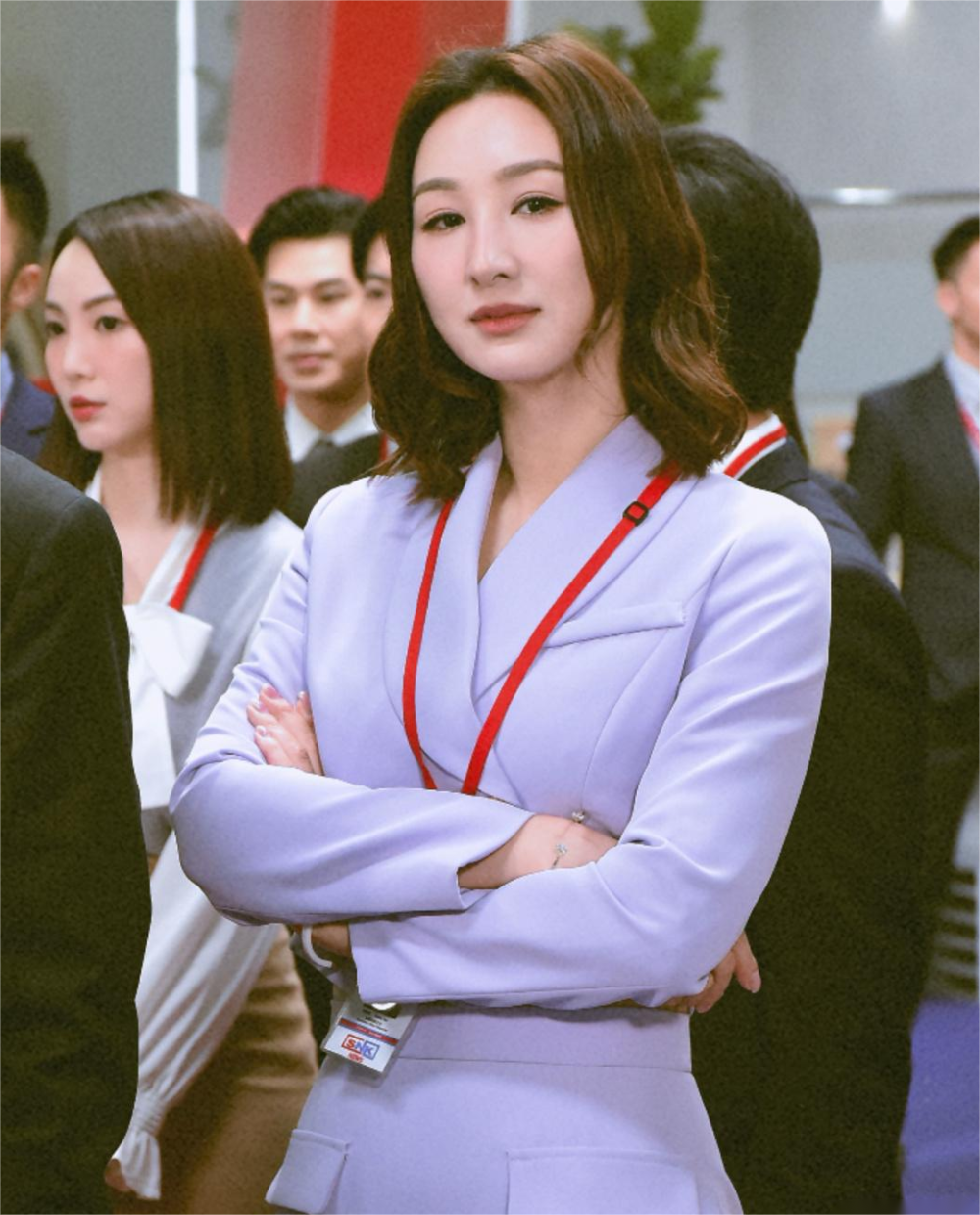 出場就把江疏影襯成小市民？剛剛拿獎的她終於不是最美小三了…