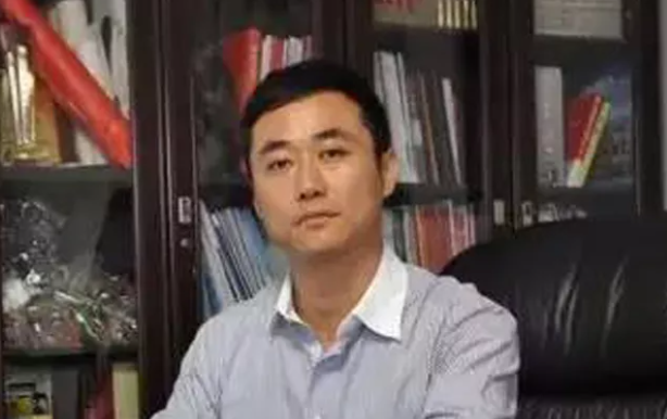 5毛一包的辣條做出700億大公司，草根創業成漯河首富
