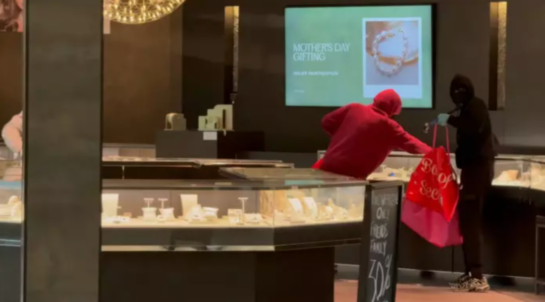 渥太華珠寶店遭悍匪砸店爆竊一個月內第四宗