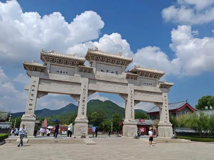 突然失去住持的少林寺，戒備森嚴