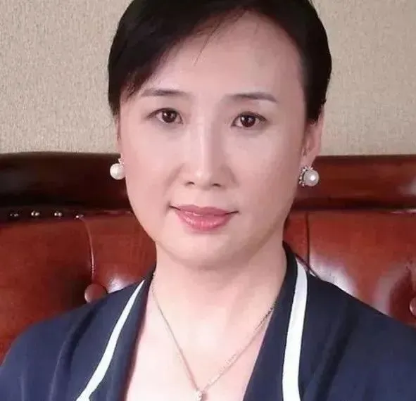 省委書記倒臺，背後神秘的女人現形！