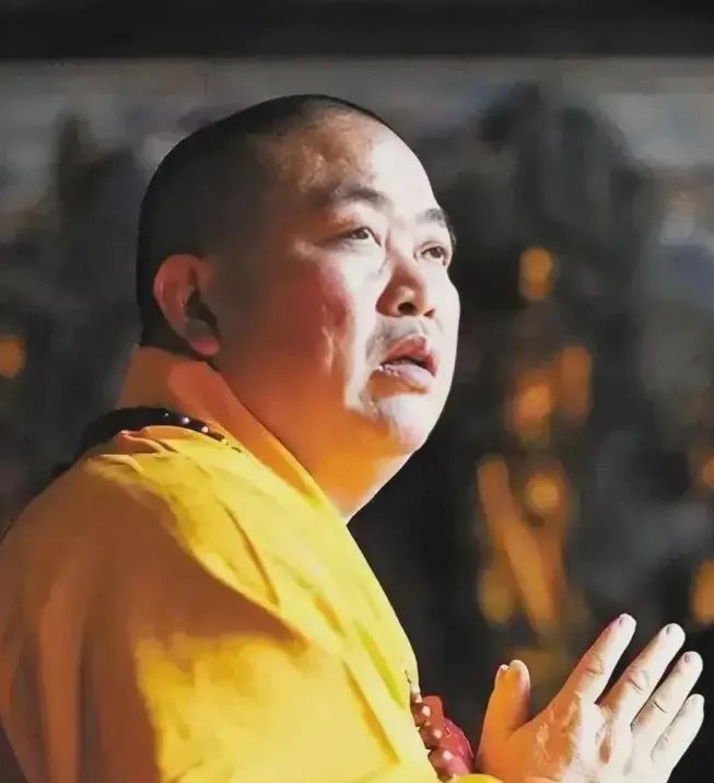 突發！少林寺方丈釋永信被帶走，或與經濟無關！